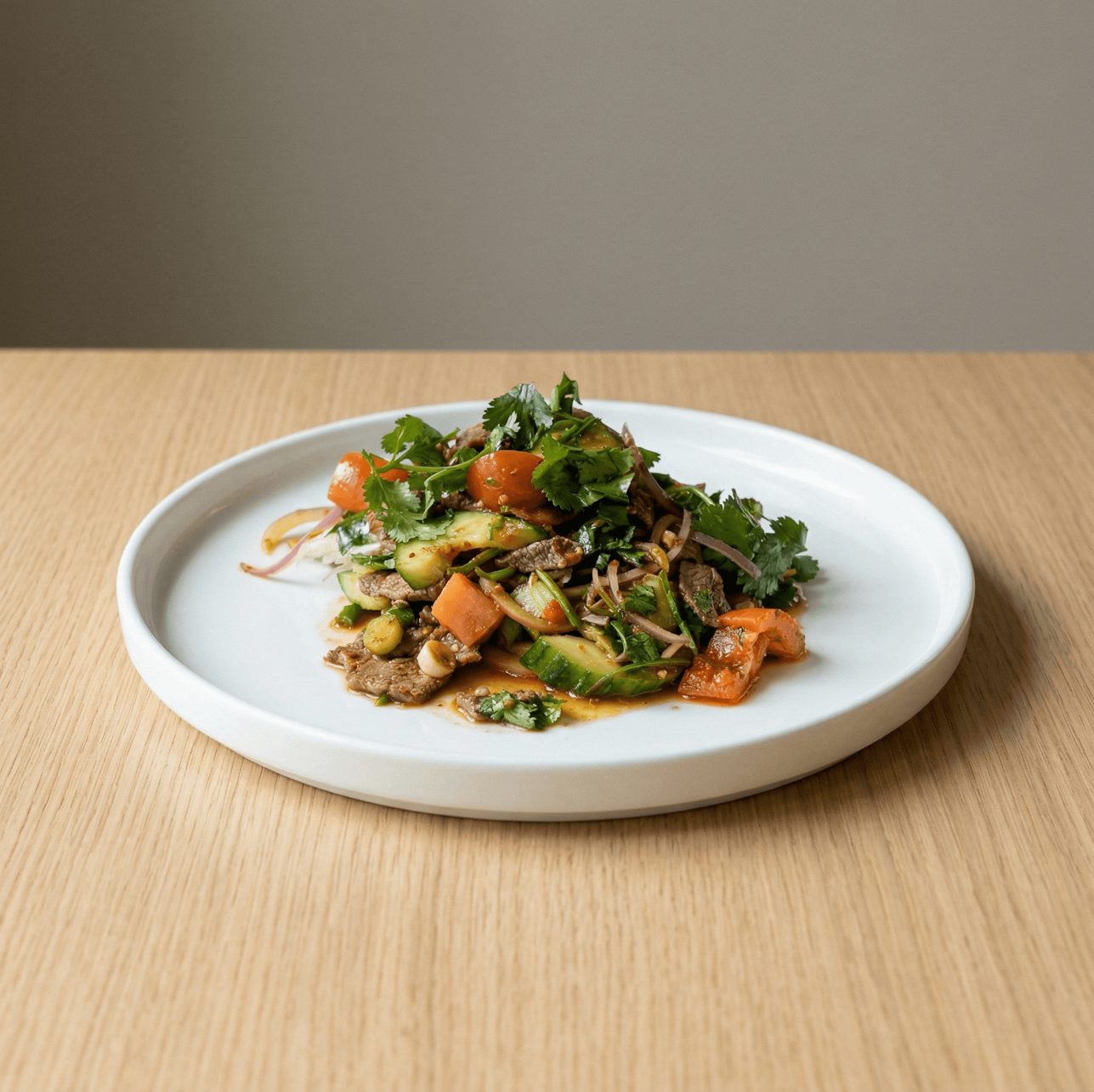 Yum nua (beef).