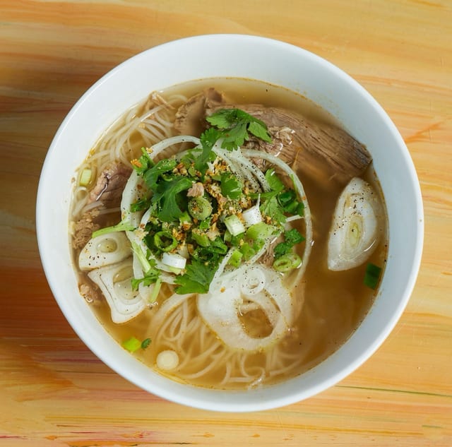Sliced eye round pho.