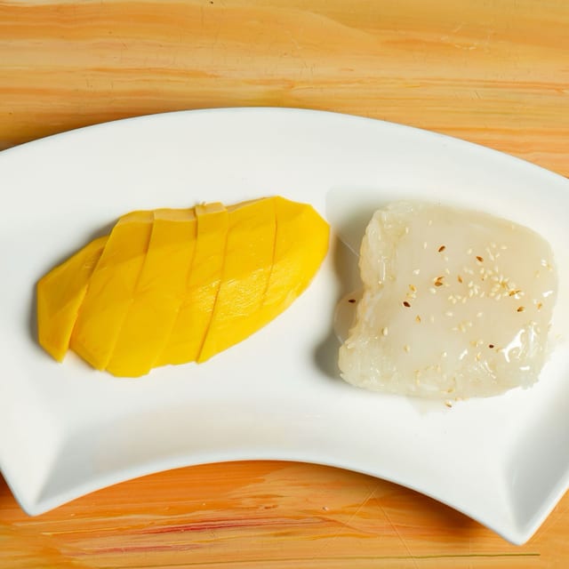 Mango and sticky rice.
